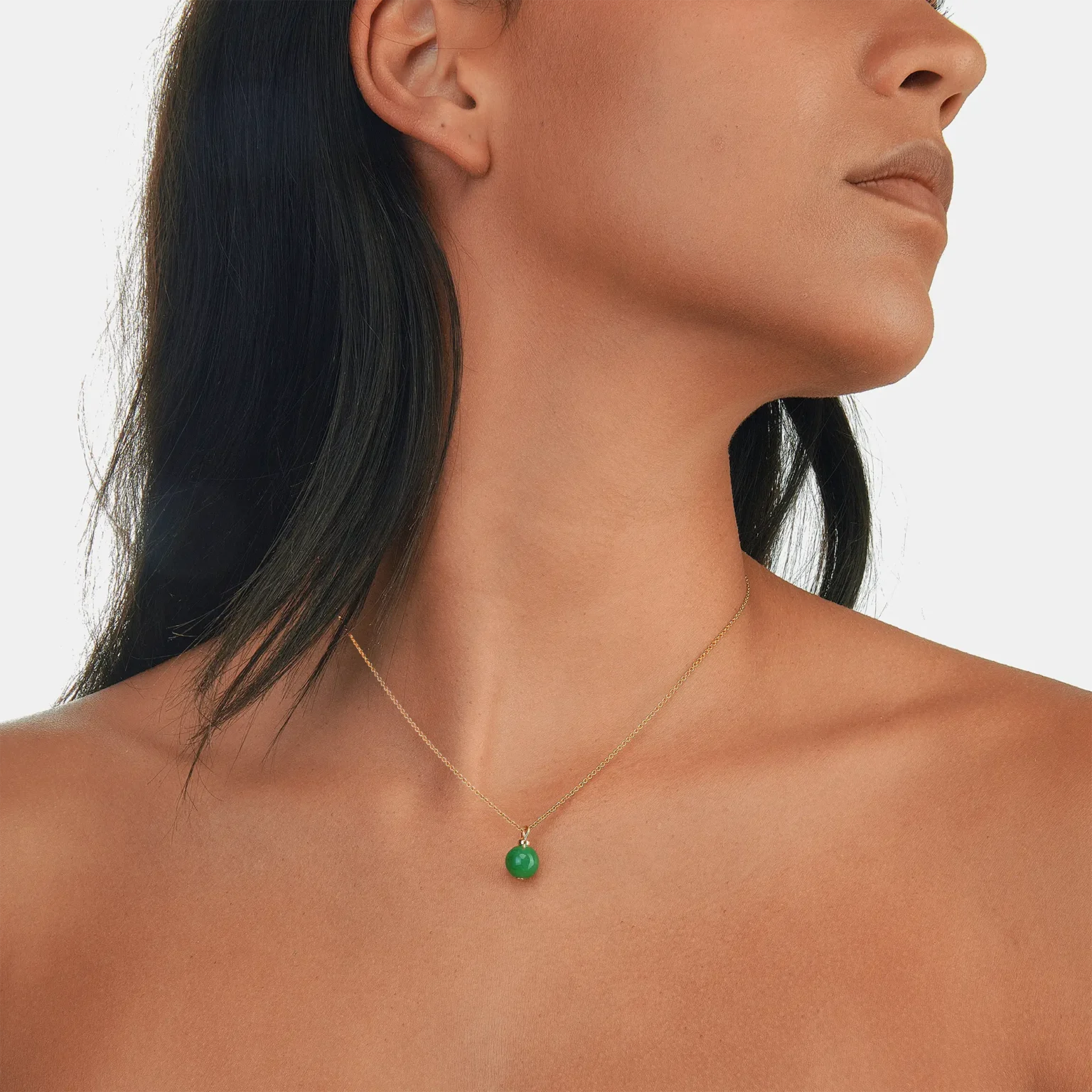 véritable collier en jade vert